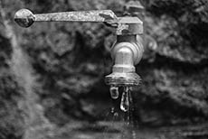 Comment savoir si l'eau de son robinet est véritablement potable ? On vous  répond